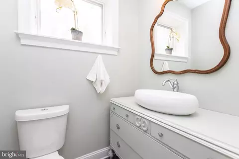 Bath - 237 E 25th St, Baltimore, MD 21218 photo 3 of 4
