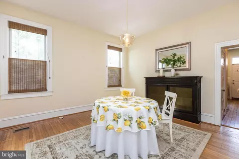 Dining - 237 E 25th St, Baltimore, MD 21218 photo 2 of 3
