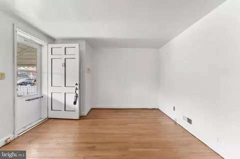 Living - 3638 Chesterfield Ave, Baltimore, MD 21213 photo 2 of 3