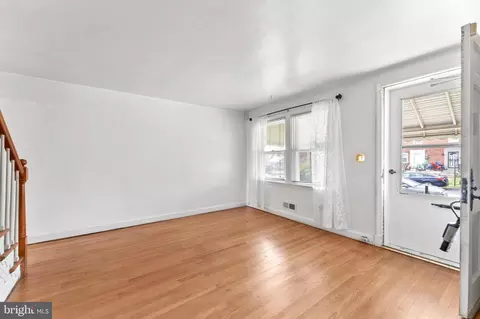 Living - 3638 Chesterfield Ave, Baltimore, MD 21213 photo 3 of 3