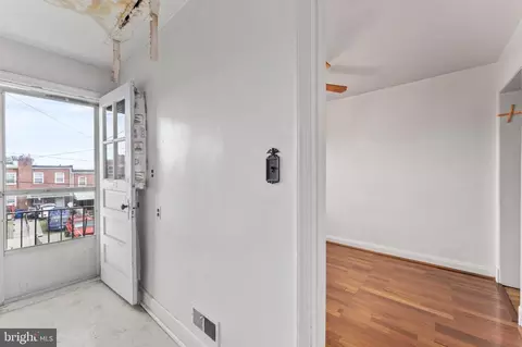 Entry Way - 3638 Chesterfield Ave, Baltimore, MD 21213 photo 1 of 2