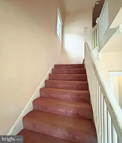 Entry Way - 1305 Appleby Ave, Baltimore, MD 21209 photo 2 of 2