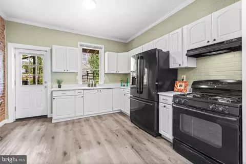 Kitchen - 326 E 28th St, Baltimore, MD 21218 photo 2 of 3