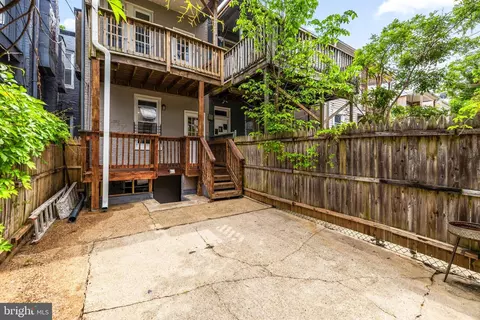 Exterior - 326 E 28th St, Baltimore, MD 21218 photo 7 of 7