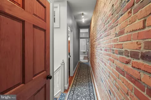 Entry Way - 1406 Webster St, Baltimore, MD 21230 photo 4 of 7