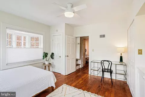 Bedroom - 109 E Montgomery St, Baltimore, MD 21230 photo 3 of 3