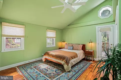 Bedroom - 109 E Montgomery St, Baltimore, MD 21230 photo 1 of 3