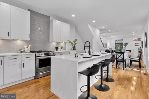 138 Potomac St S, Baltimore, MD 21224