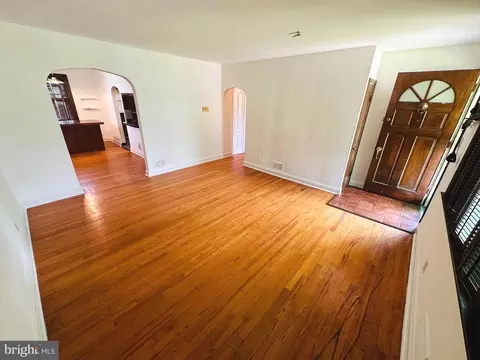 4302 Elderon Ave, Baltimore, MD 21215 photo 10