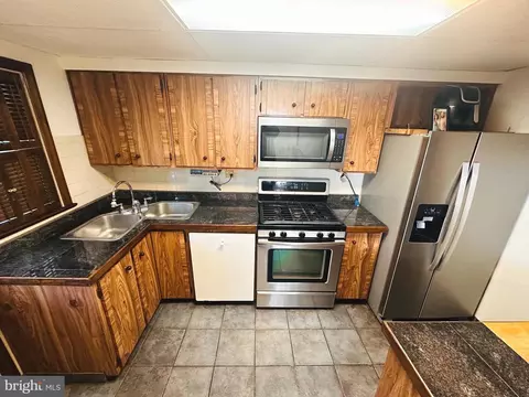 4302 Elderon Ave, Baltimore, MD 21215 photo 13