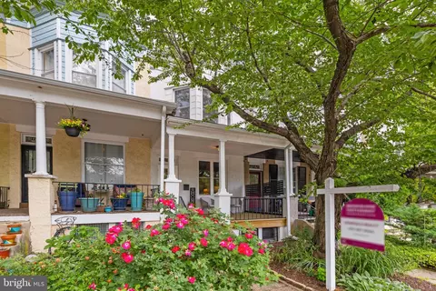 Exterior - 606 W 33rd St, Baltimore, MD 21211 photo 5 of 13