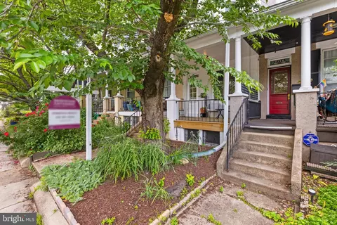 Exterior - 606 W 33rd St, Baltimore, MD 21211 photo 3 of 13