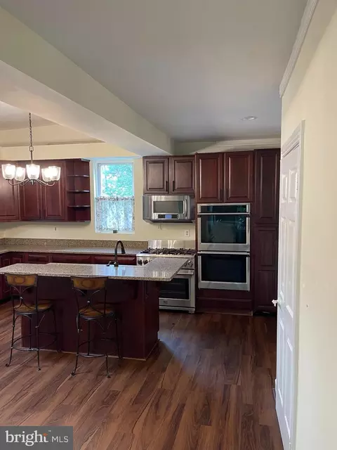 Kitchen - 5622 Pilgrim Rd, Baltimore, MD 21214 photo 6 of 8