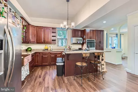 Kitchen - 5622 Pilgrim Rd, Baltimore, MD 21214 photo 3 of 8