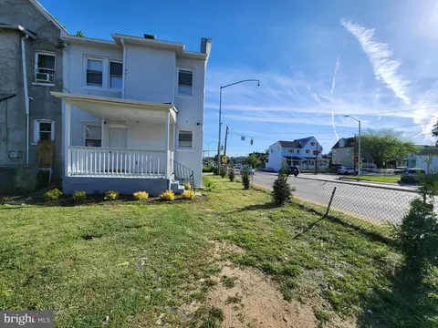Exterior - 29 Talbott St, Baltimore, MD 21225 photo 3 of 4