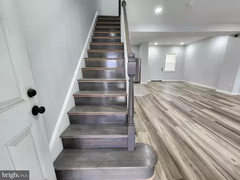 Entry Way - 29 Talbott St, Baltimore, MD 21225 photo 2 of 5