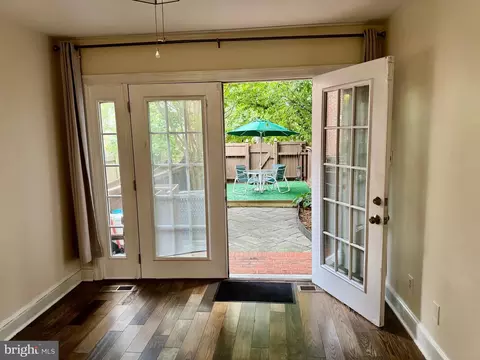 Entry Way - 739 Mchenry St, Baltimore, MD 21230 photo 5 of 5