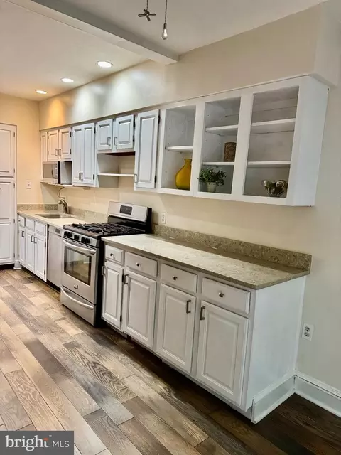 Kitchen - 739 Mchenry St, Baltimore, MD 21230 photo 1 of 2