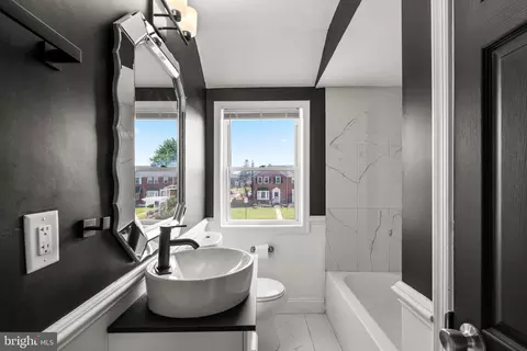 Bath - 2031 E Belvedere Ave, Baltimore, MD 21239 photo 1 of 4