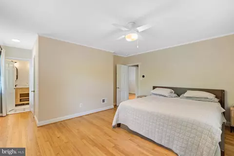 Bedroom - 130 Homeland Ave, Baltimore, MD 21212 photo 3 of 6