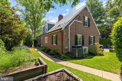 Exterior - 130 Homeland Ave, Baltimore, MD 21212 photo 5 of 7