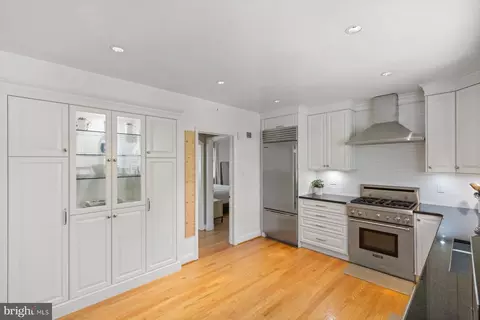 Kitchen - 130 Homeland Ave, Baltimore, MD 21212 photo 2 of 2