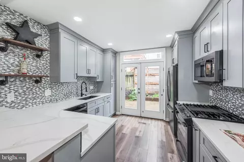 Kitchen - 37 E Wheeling St, Baltimore, MD 21230 photo 3 of 3