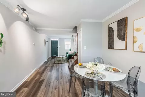 Entry Way - 37 E Wheeling St, Baltimore, MD 21230 photo 4 of 7