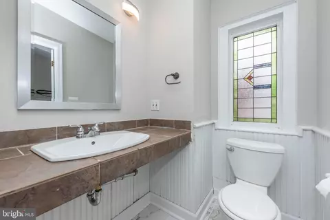 Bath - 37 E Wheeling St, Baltimore, MD 21230 photo 3 of 4