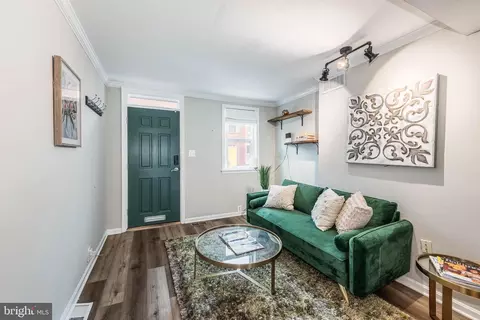 Entry Way - 37 E Wheeling St, Baltimore, MD 21230 photo 1 of 7