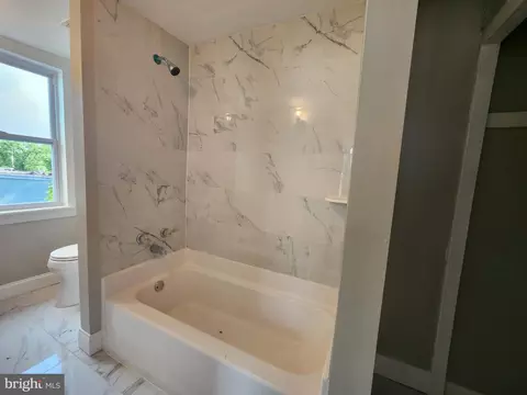 Bath - 1000 E Preston St, Baltimore, MD 21202 photo 2 of 2