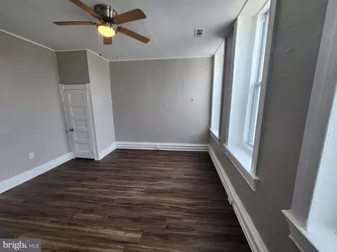 Living - 1000 E Preston St, Baltimore, MD 21202 photo 4 of 5