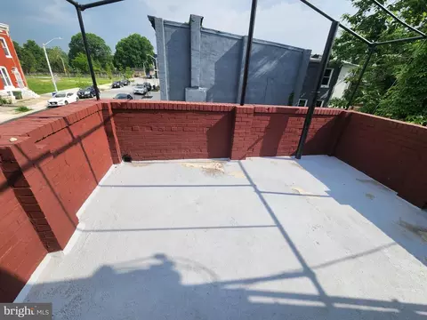 Exterior - 1000 E Preston St, Baltimore, MD 21202 photo 2 of 3