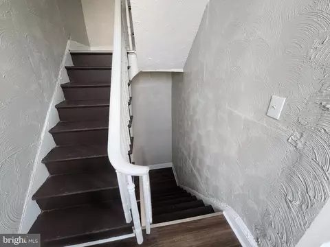 Entry Way - 1000 E Preston St, Baltimore, MD 21202 photo 7 of 12