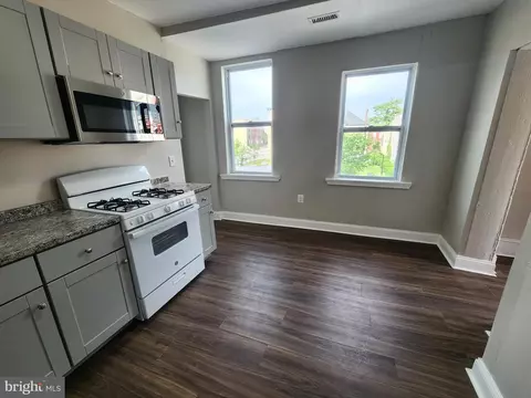 Kitchen - 1000 E Preston St, Baltimore, MD 21202 photo 2 of 2