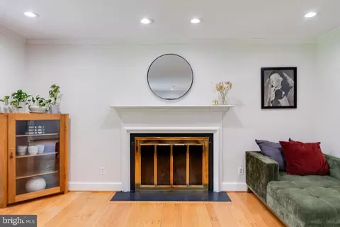 Living - 101 E Highfield Rd, Baltimore, MD 21218 photo 3 of 3