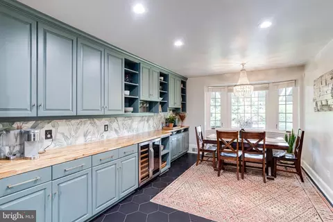 Kitchen - 101 E Highfield Rd, Baltimore, MD 21218 photo 4 of 7