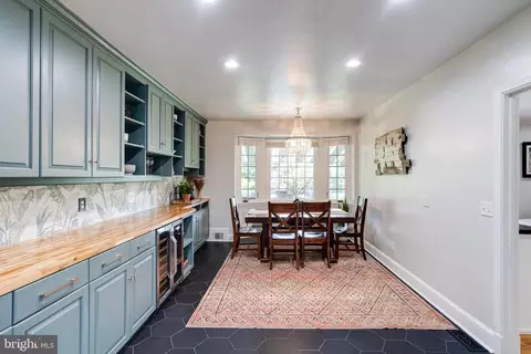 Dining - 101 E Highfield Rd, Baltimore, MD 21218 photo 1 of 2