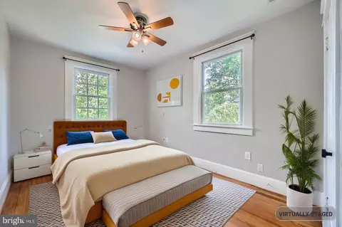 Bedroom - 818 Glen Allen Dr, Baltimore, MD 21229 photo 5 of 6
