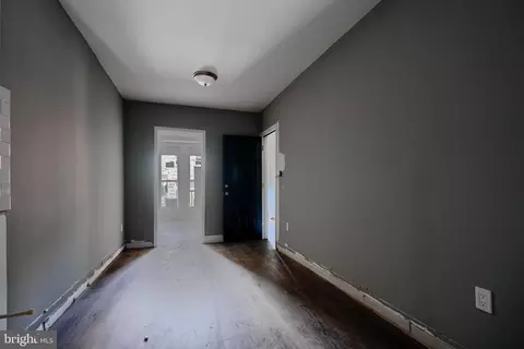 2213 E Madison St, Baltimore, MD 21205 photo 9
