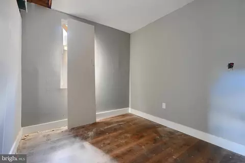 2213 E Madison St, Baltimore, MD 21205 photo 11