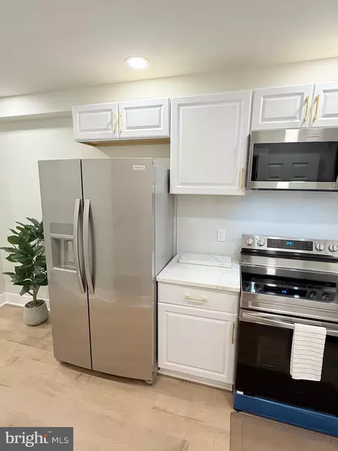 Kitchen - 2112 Llewelyn Ave, Baltimore, MD 21213 photo 1 of 4