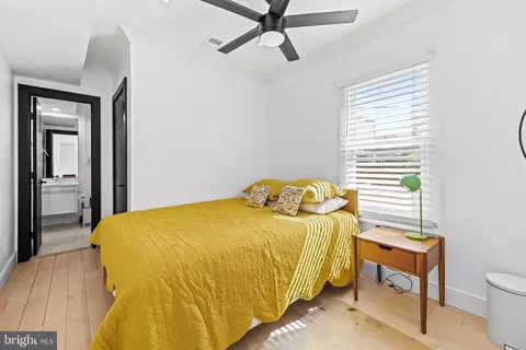 Bedroom - 1752 Bank St, Baltimore, MD 21231 photo 4 of 6