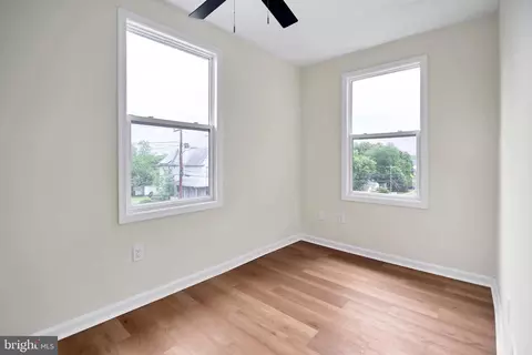 Bedroom - 4221 White Ave, Baltimore, MD 21206 photo 4 of 5