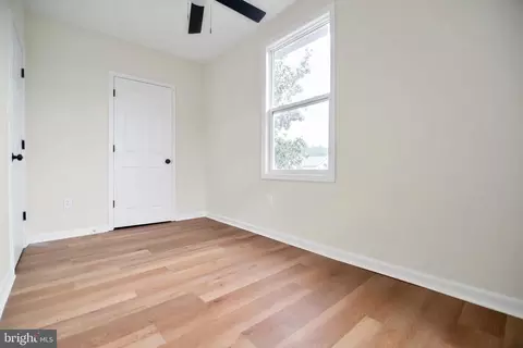 Entry Way - 4221 White Ave, Baltimore, MD 21206 photo 5 of 11