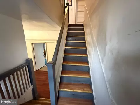Entry Way - 3704 Duvall Ave, Baltimore, MD 21216 photo 2 of 4