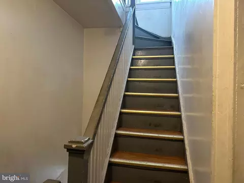Entry Way - 3704 Duvall Ave, Baltimore, MD 21216 photo 4 of 4