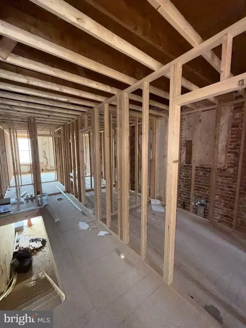 Entry Way - 2324 E Madison St, Baltimore, MD 21205 photo 11 of 12