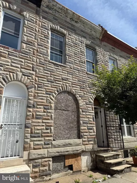 Exterior - 2324 E Madison St, Baltimore, MD 21205 photo 2 of 3