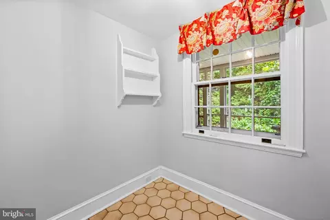 320 Tunbridge Rd, Baltimore, MD 21212 photo 19